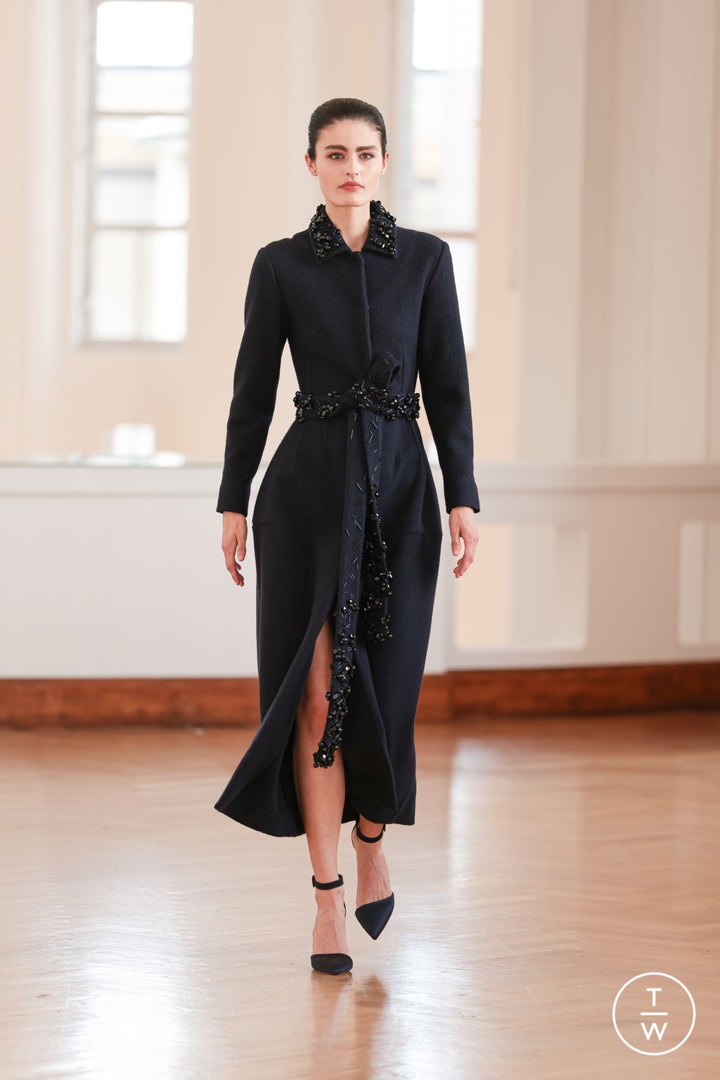 Fashion Week Paris Fall/Winter 2025 look 53 from the Natan collection couture