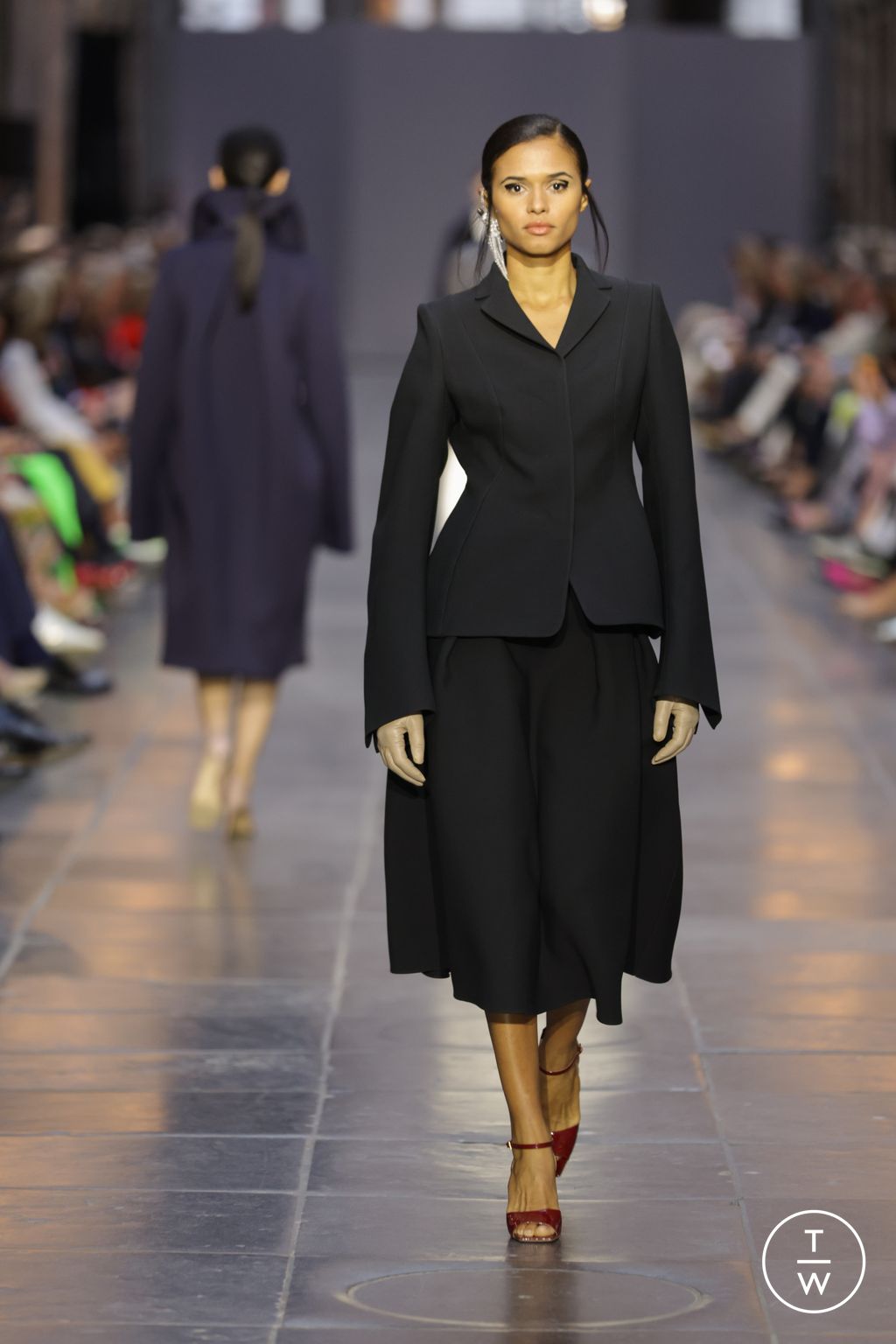 Fashion Week Paris Fall/Winter 2024 look 3 from the Natan collection couture