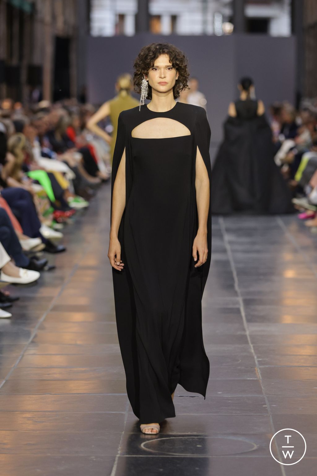 Fashion Week Paris Fall/Winter 2024 look 34 de la collection Natan couture