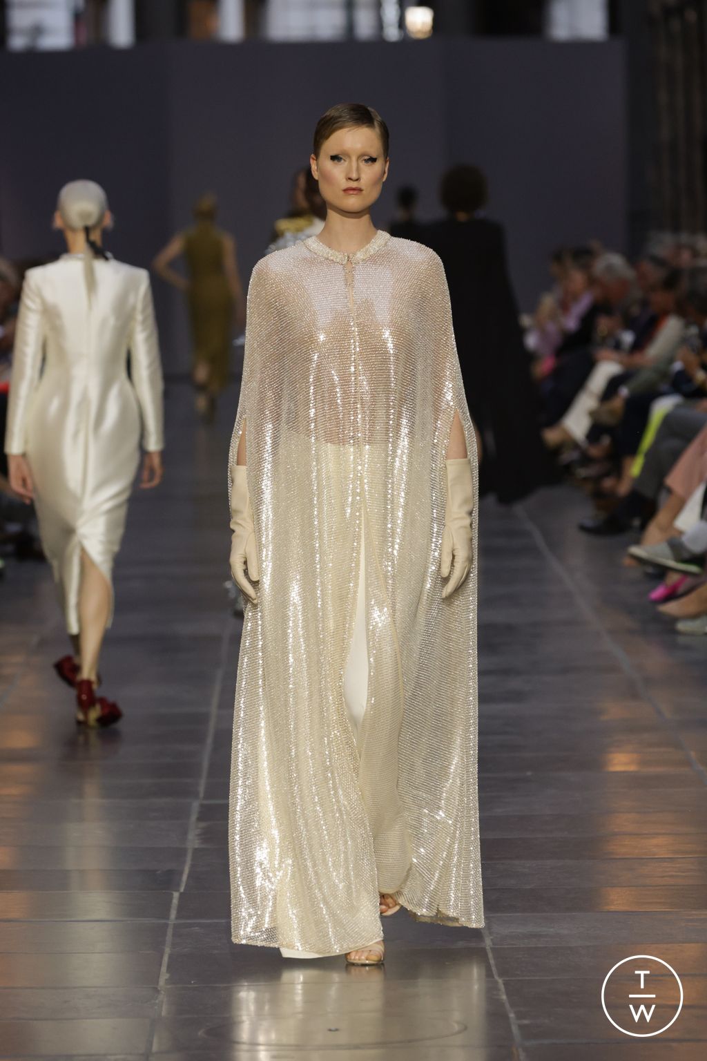 Fashion Week Paris Fall/Winter 2024 look 36 from the Natan collection couture