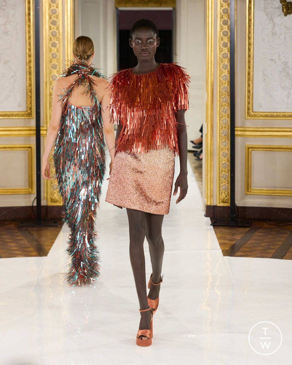 Fashion Week Paris Fall/Winter 2023 look 70 from the Natan collection couture