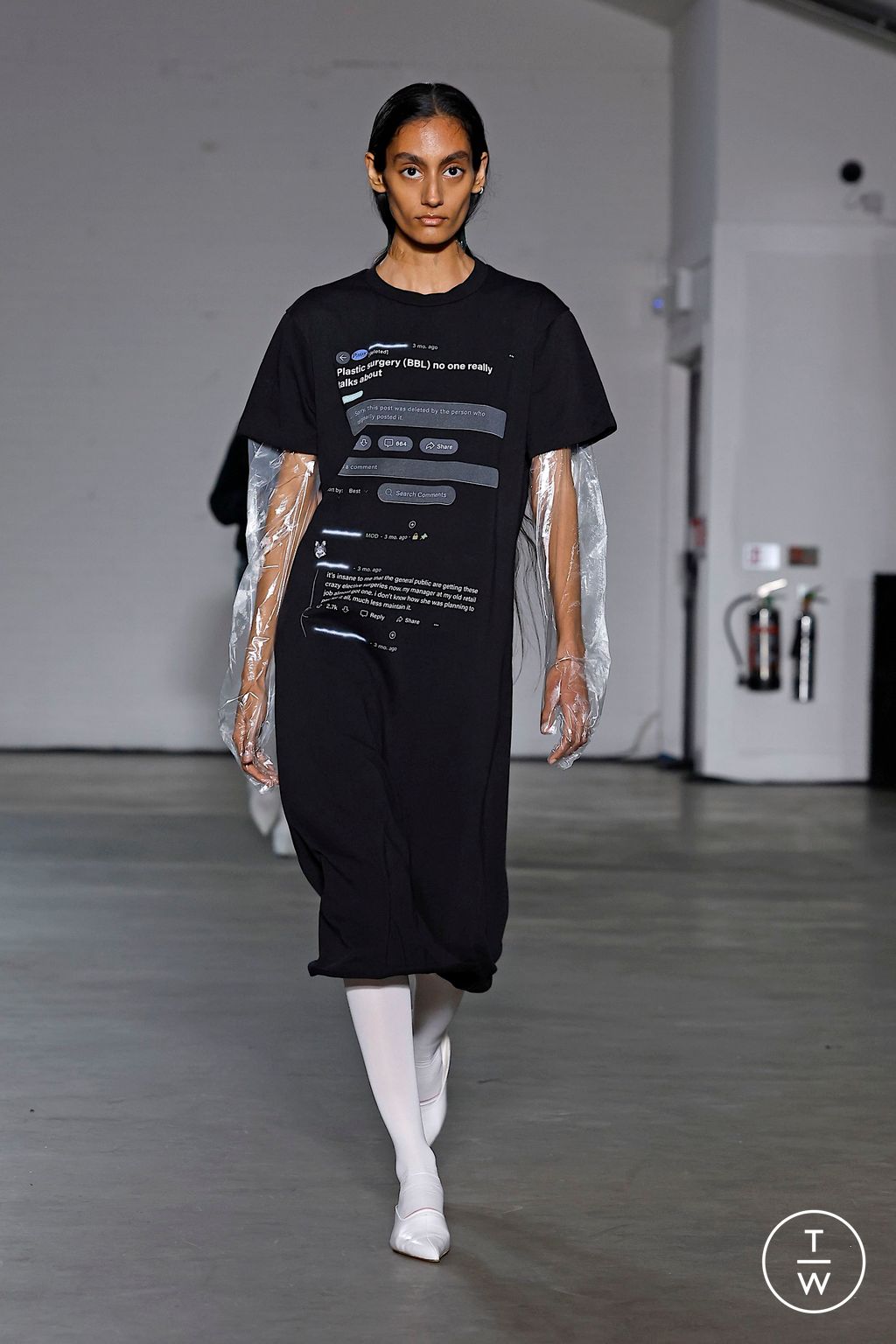 Fashion Week London Spring/Summer 2025 look 25 from the Natasha Zinko collection womenswear