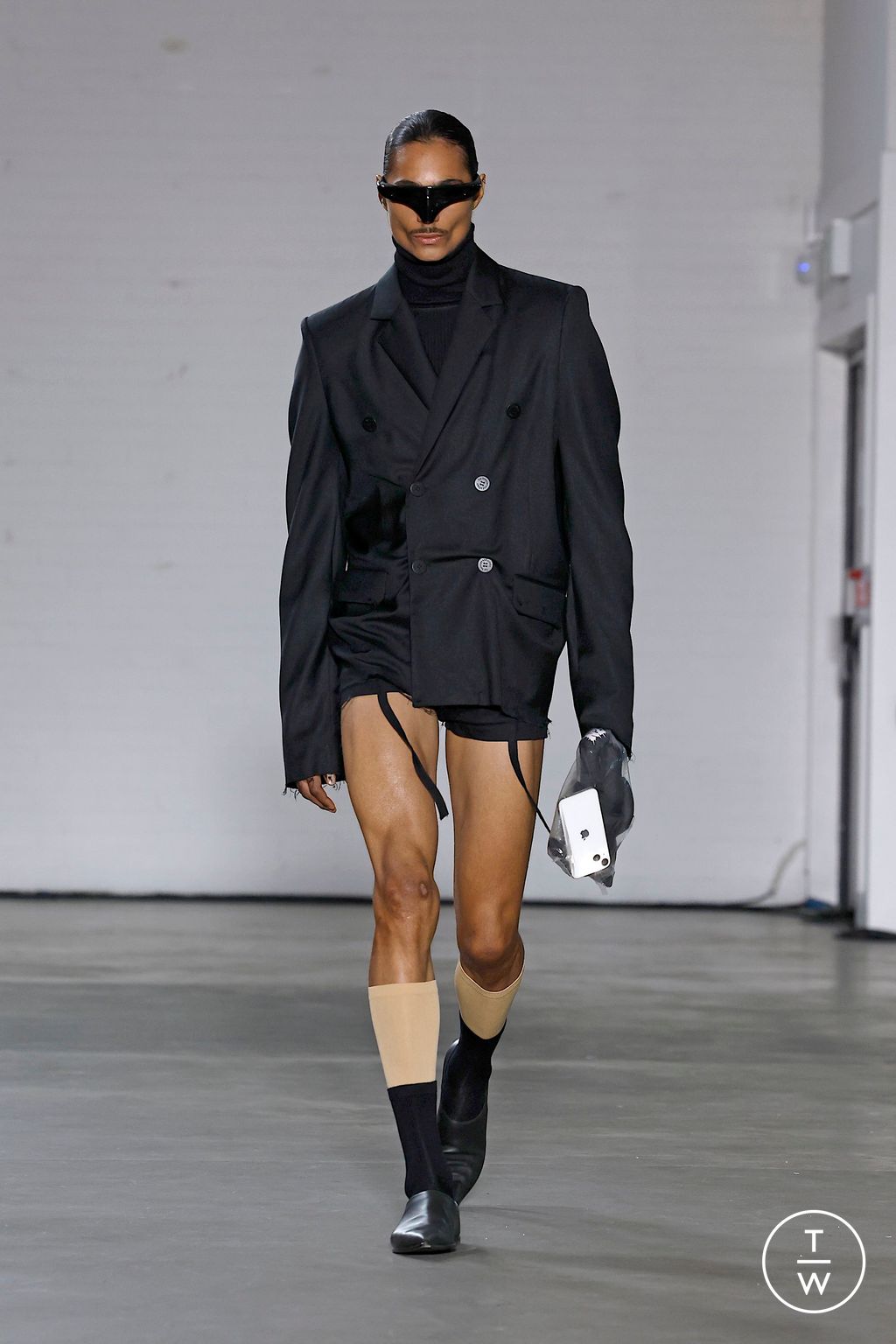 Fashion Week London Spring/Summer 2025 look 30 from the Natasha Zinko collection womenswear