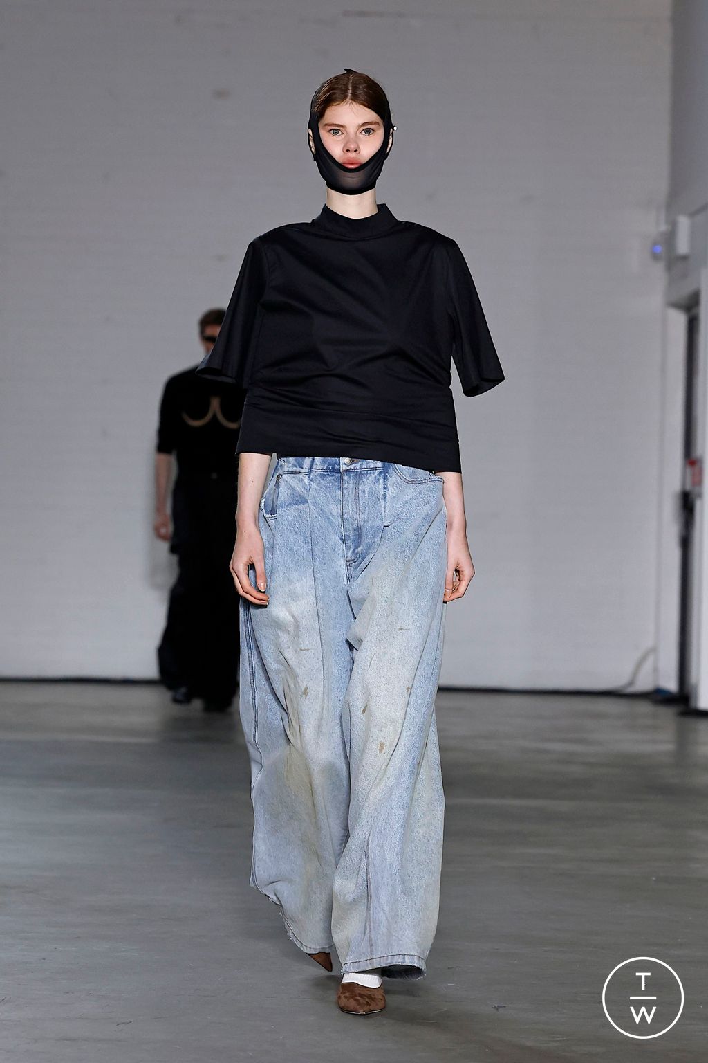 Fashion Week London Spring/Summer 2025 look 35 from the Natasha Zinko collection womenswear