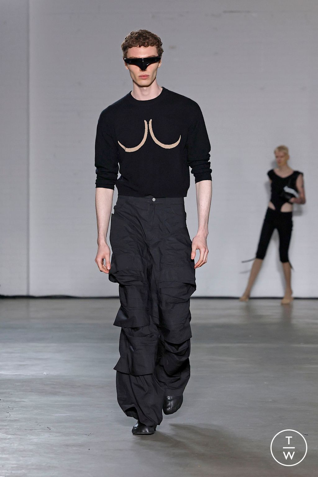 Fashion Week London Spring-Summer 2025 look 36 from the Natasha Zinko collection womenswear