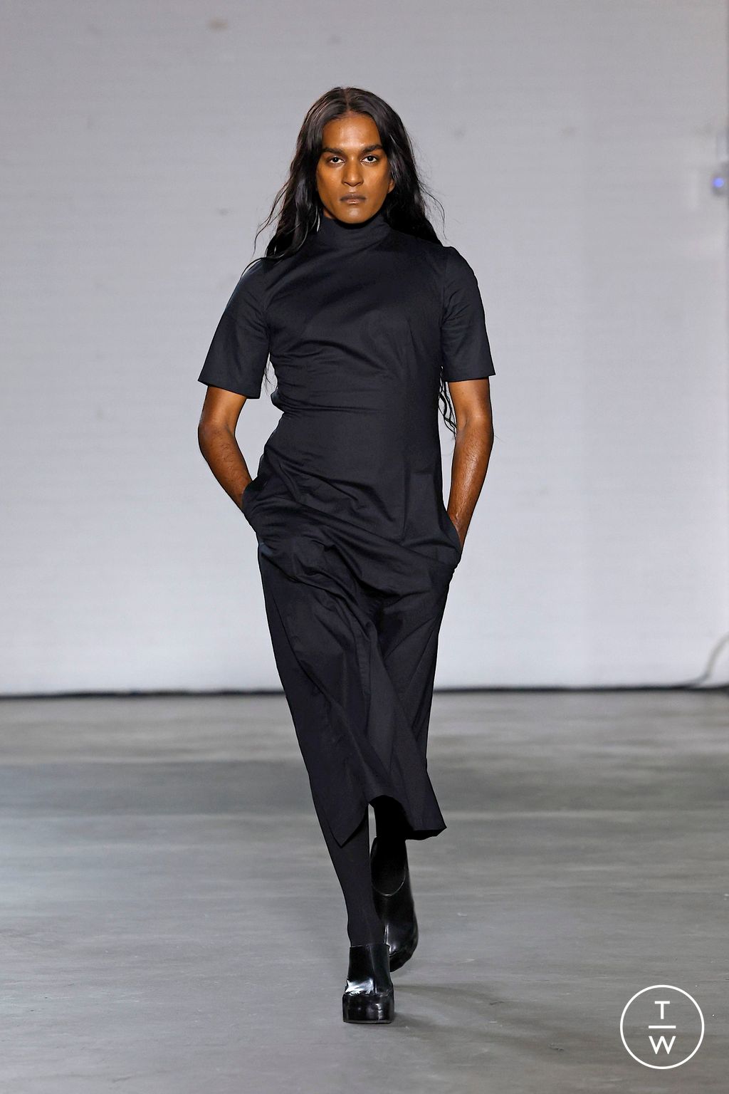 Fashion Week London Spring/Summer 2025 look 38 from the Natasha Zinko collection womenswear