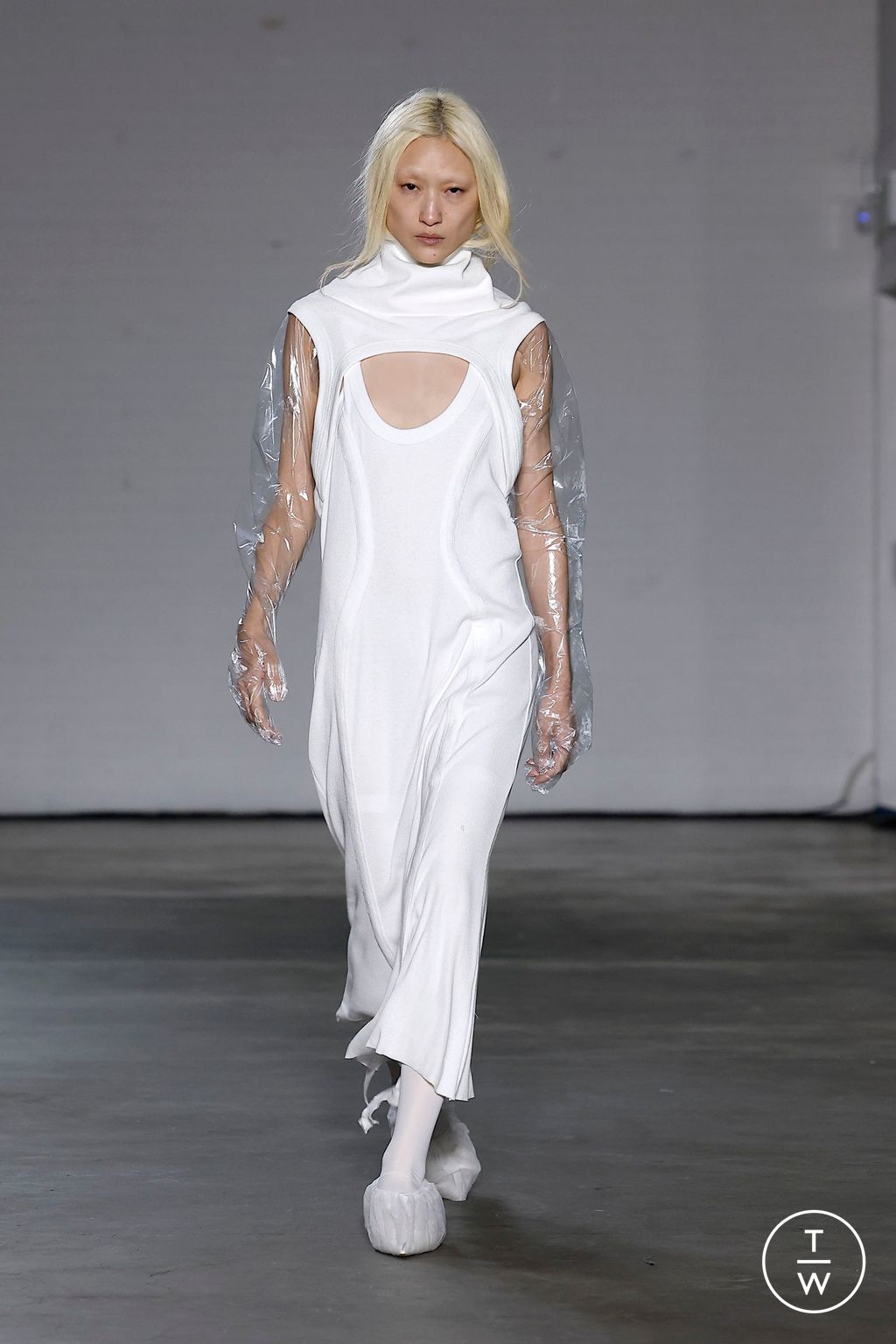 Fashion Week London Spring/Summer 2025 look 40 from the Natasha Zinko collection womenswear