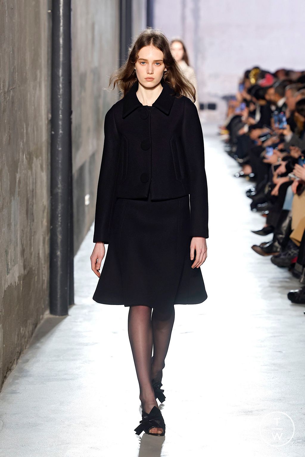 Fashion Week Milan Fall/Winter 2025 look 3 from the N°21 collection womenswear