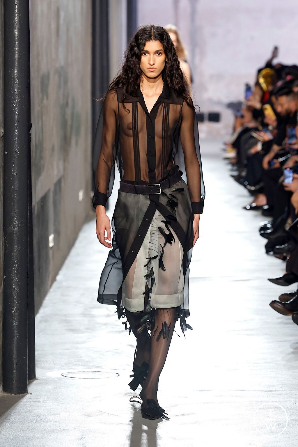 Fashion Week Milan Fall/Winter 2025 look 9 de la collection N°21 womenswear