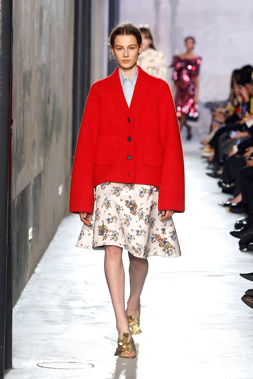 Fashion Week Milan Fall/Winter 2025 look 24 from the N°21 collection womenswear