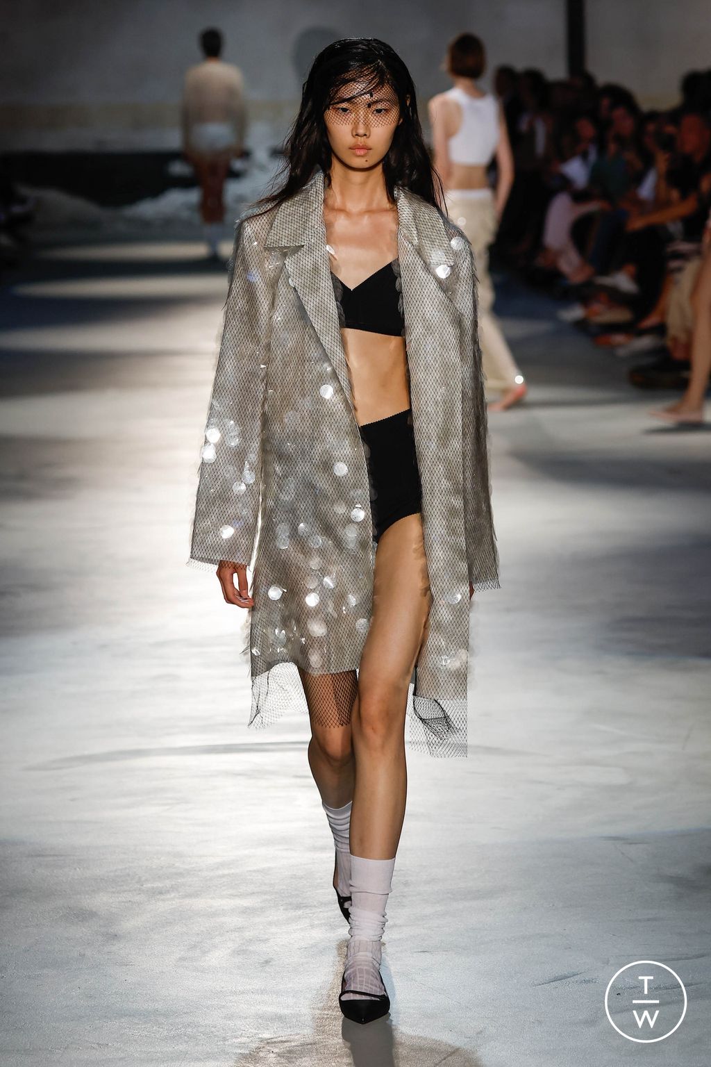 Fashion Week Milan Spring/Summer 2024 look 9 de la collection N°21 womenswear