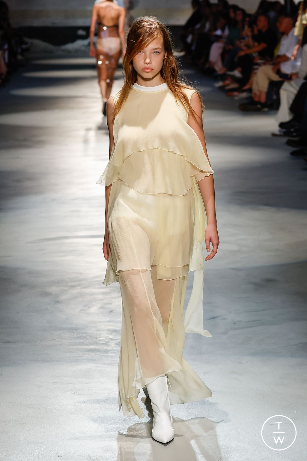 Fashion Week Milan Spring/Summer 2024 look 11 from the N°21 collection womenswear