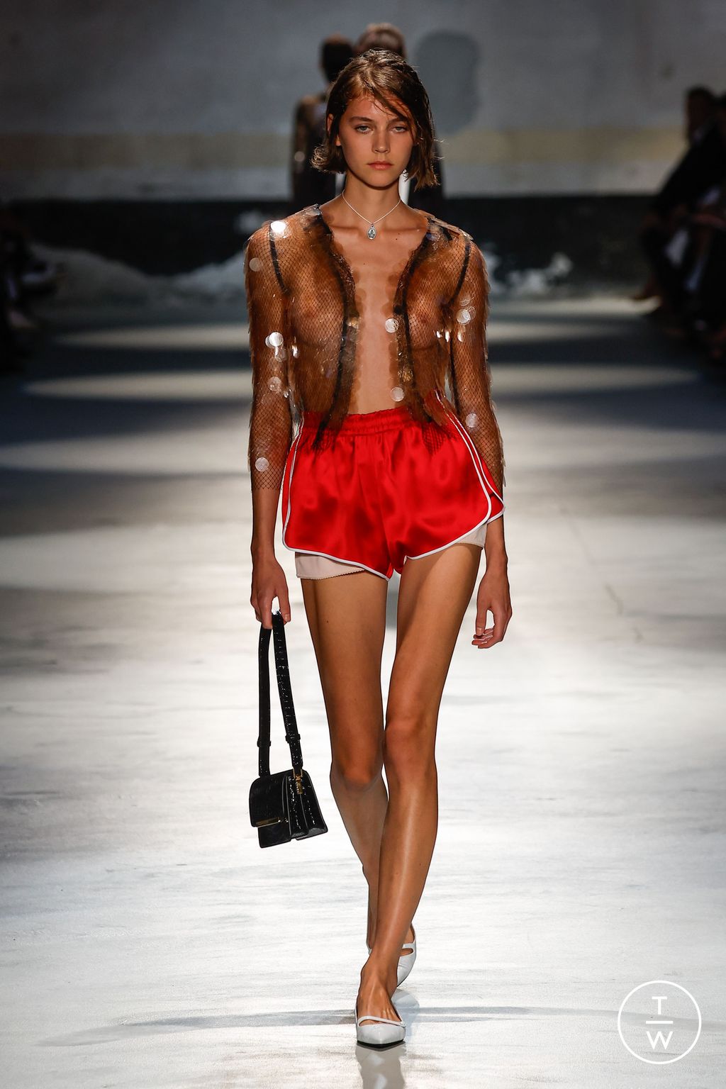 Fashion Week Milan Spring/Summer 2024 look 18 from the N°21 collection 女装