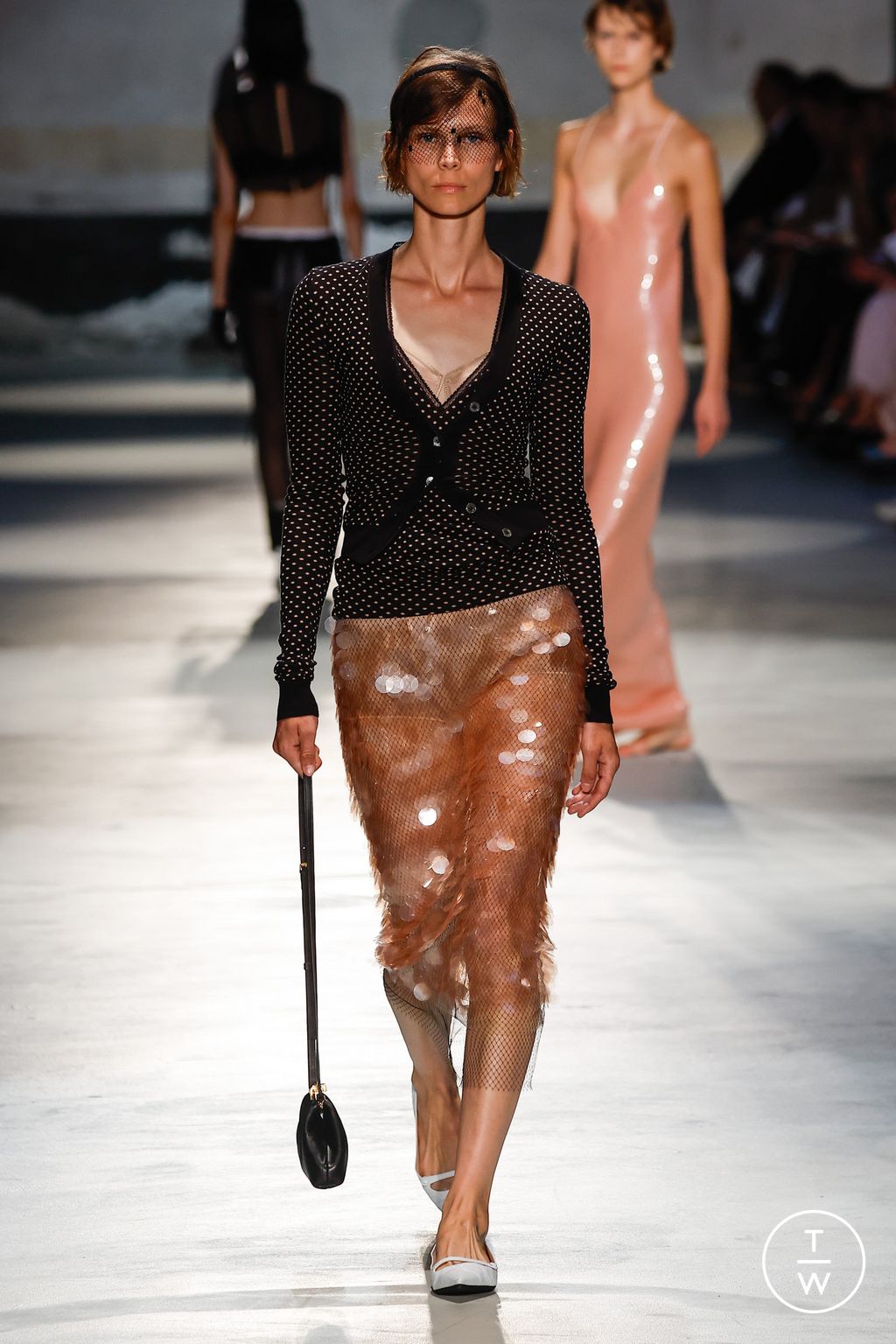 Fashion Week Milan Spring/Summer 2024 look 19 de la collection N°21 womenswear