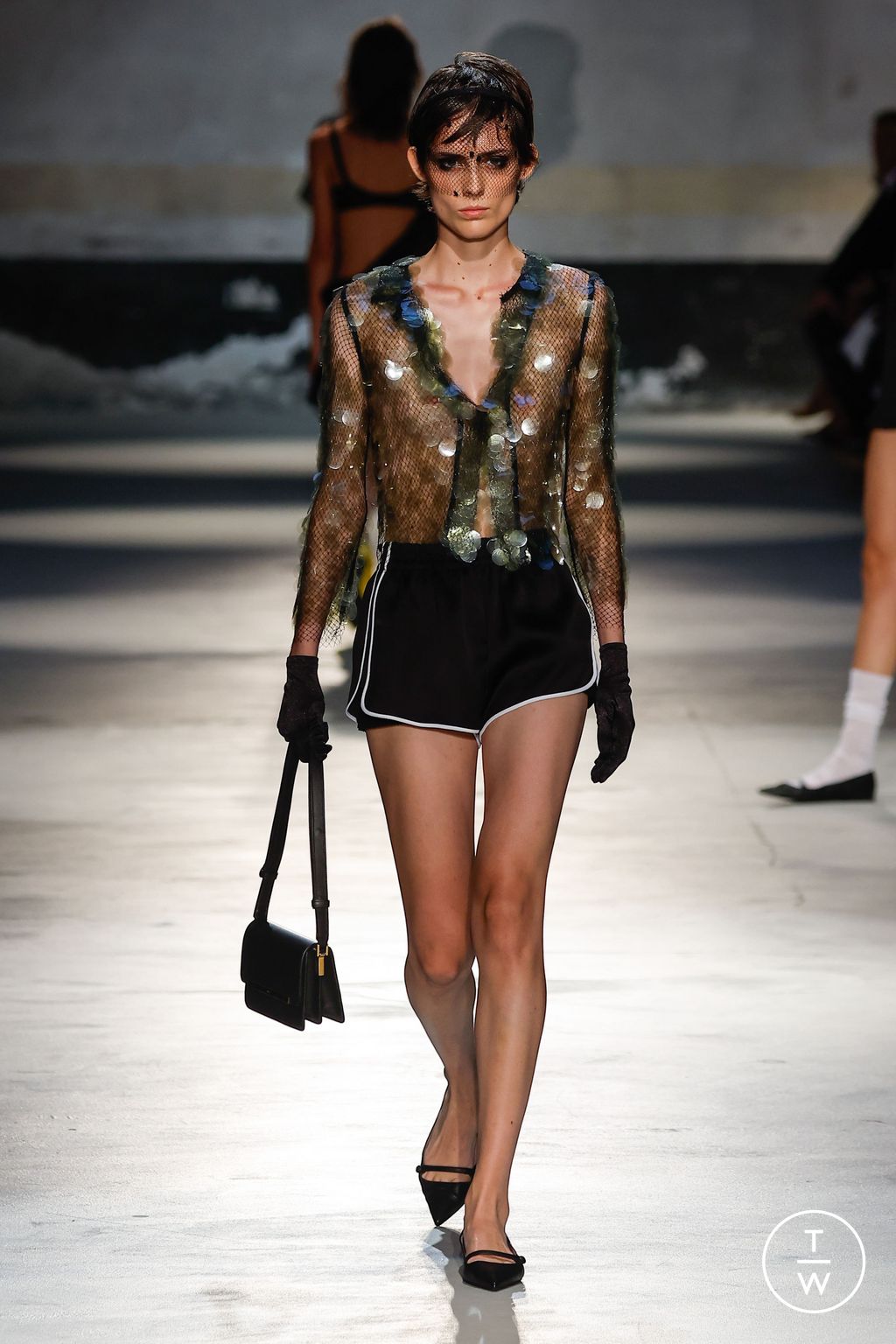 Fashion Week Milan Spring/Summer 2024 look 22 from the N°21 collection 女装