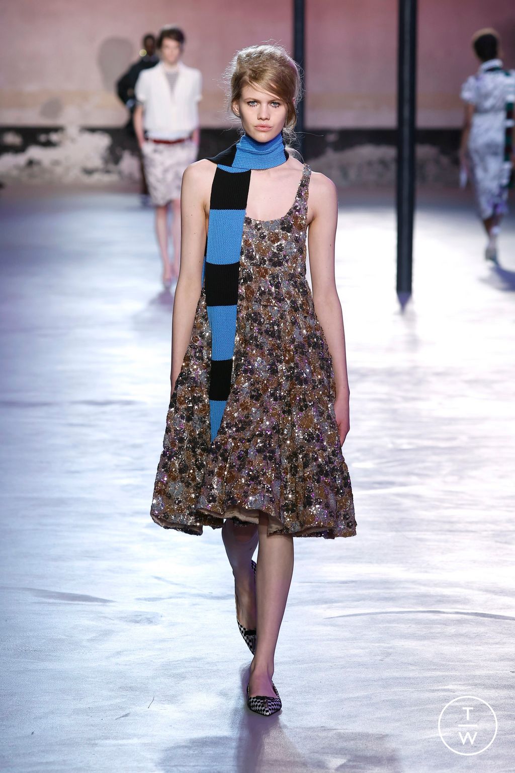 Fashion Week Milan Spring/Summer 2025 look 5 from the N°21 collection 女装