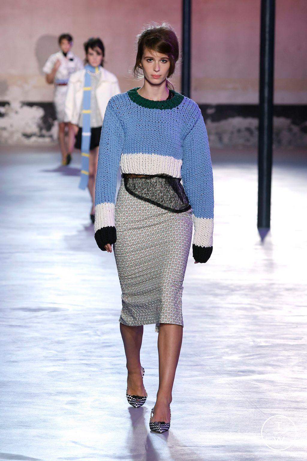 Fashion Week Milan Spring/Summer 2025 look 8 from the N°21 collection 女装