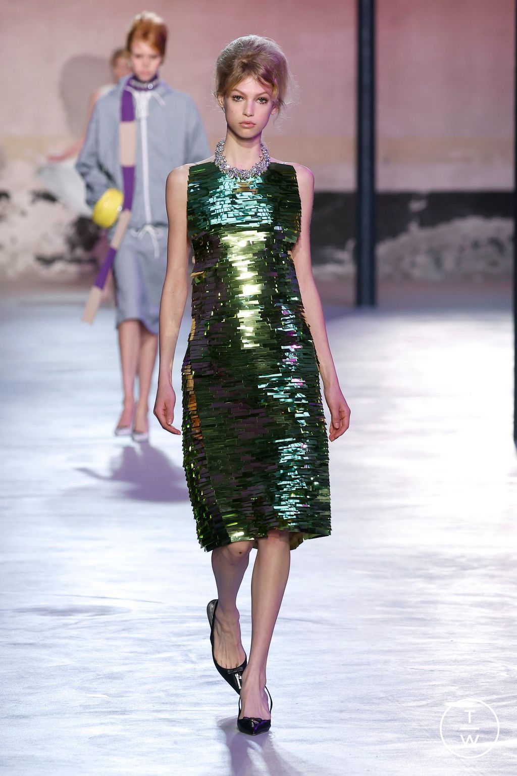 Fashion Week Milan Spring/Summer 2025 look 18 from the N°21 collection 女装