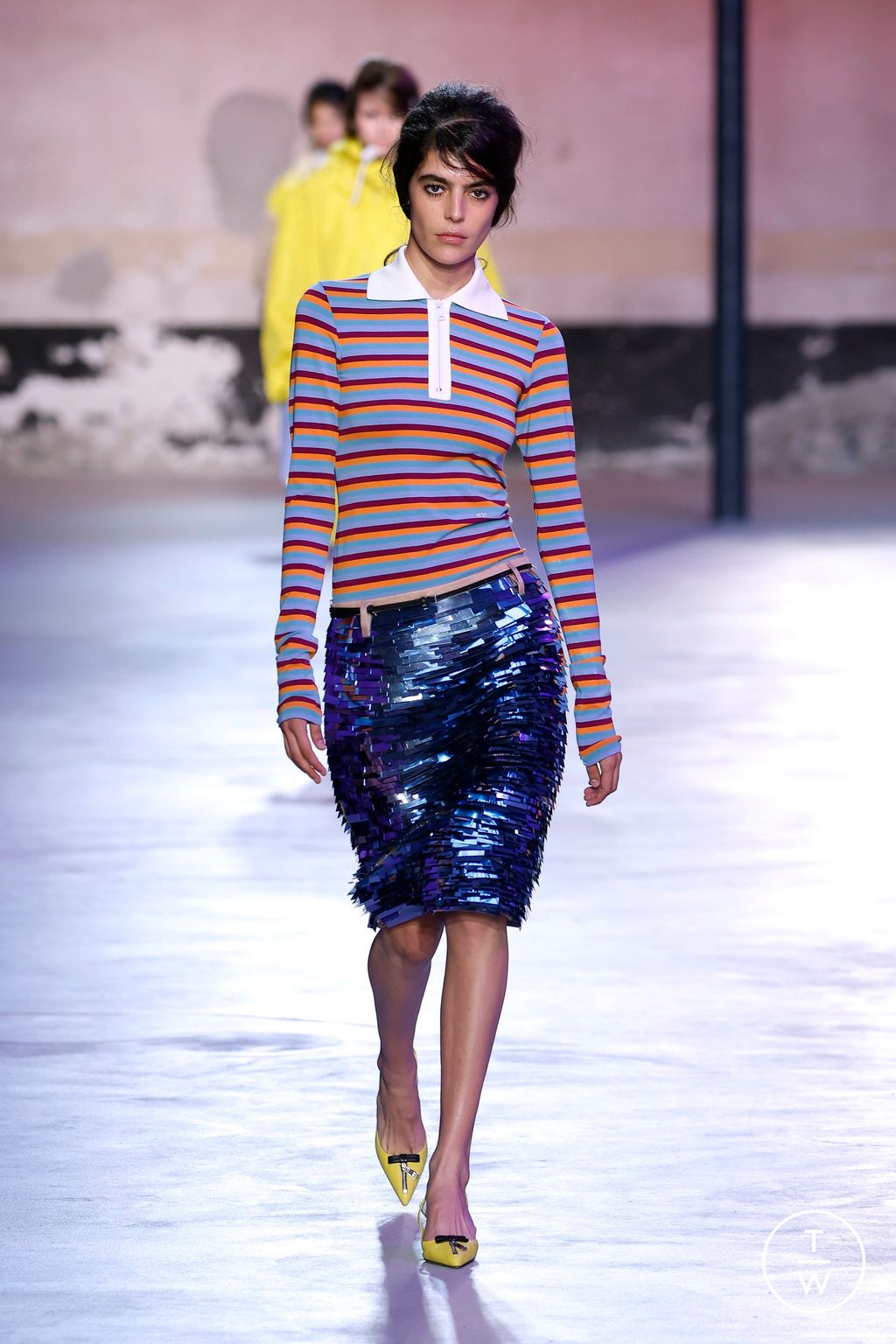 Fashion Week Milan Spring/Summer 2025 look 23 from the N°21 collection 女装