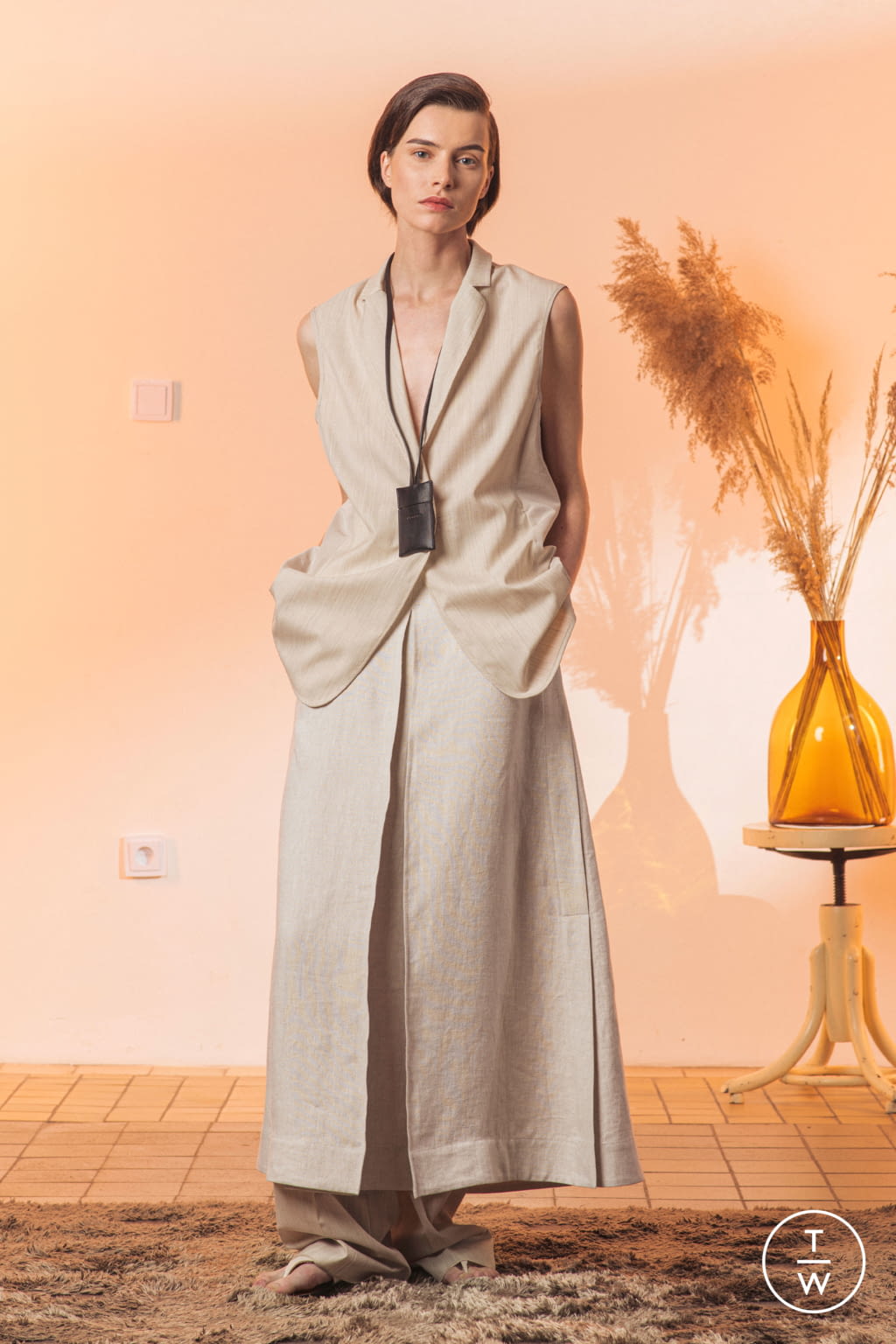 Fashion Week Paris Resort 2022 look 10 de la collection Nehera womenswear