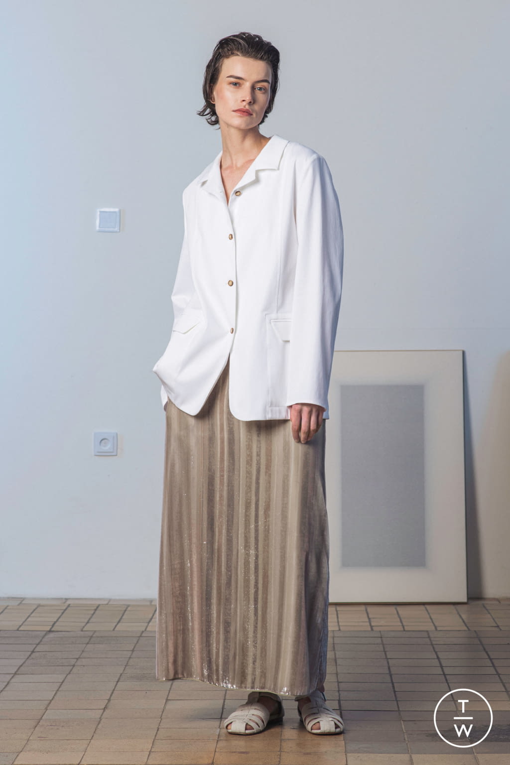 Fashion Week Paris Resort 2022 look 2 de la collection Nehera womenswear