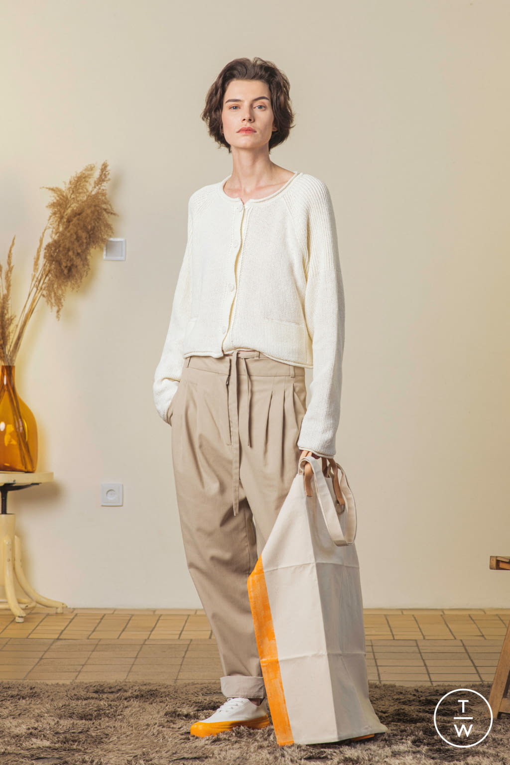 Fashion Week Paris Resort 2022 look 31 from the Nehera collection 女装