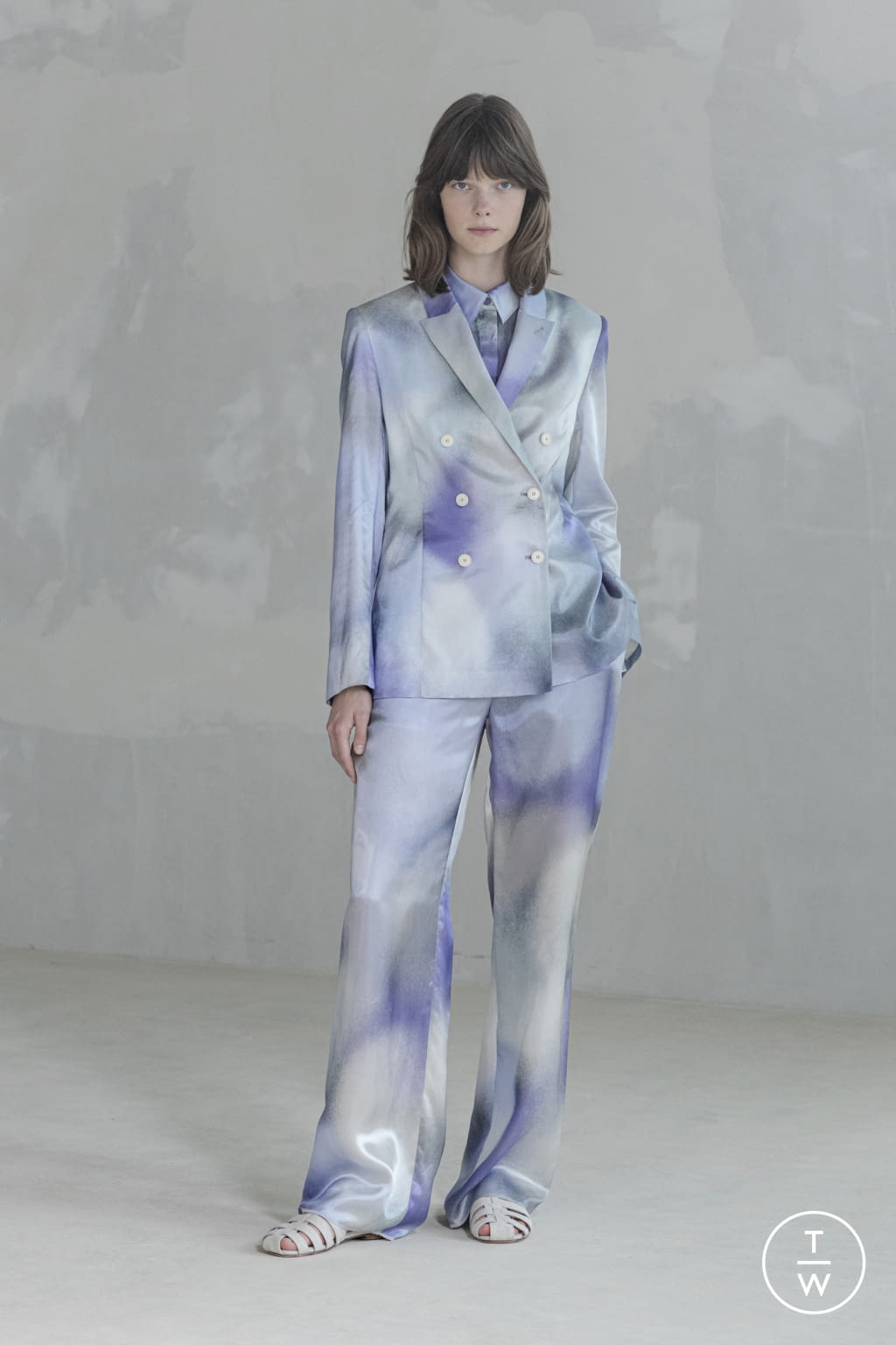 Fashion Week Paris Spring/Summer 2022 look 13 from the Nehera collection womenswear