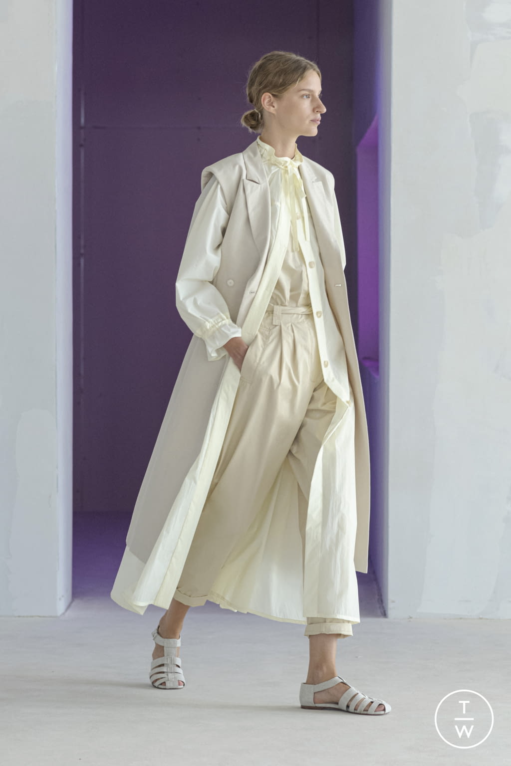 Fashion Week Paris Spring/Summer 2022 look 2 from the Nehera collection womenswear