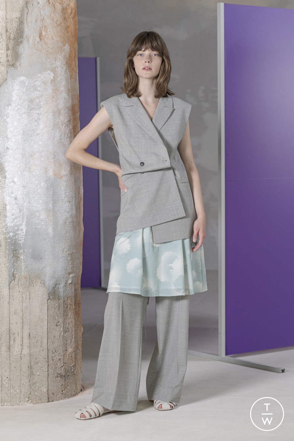 Fashion Week Paris Spring/Summer 2022 look 29 de la collection Nehera womenswear