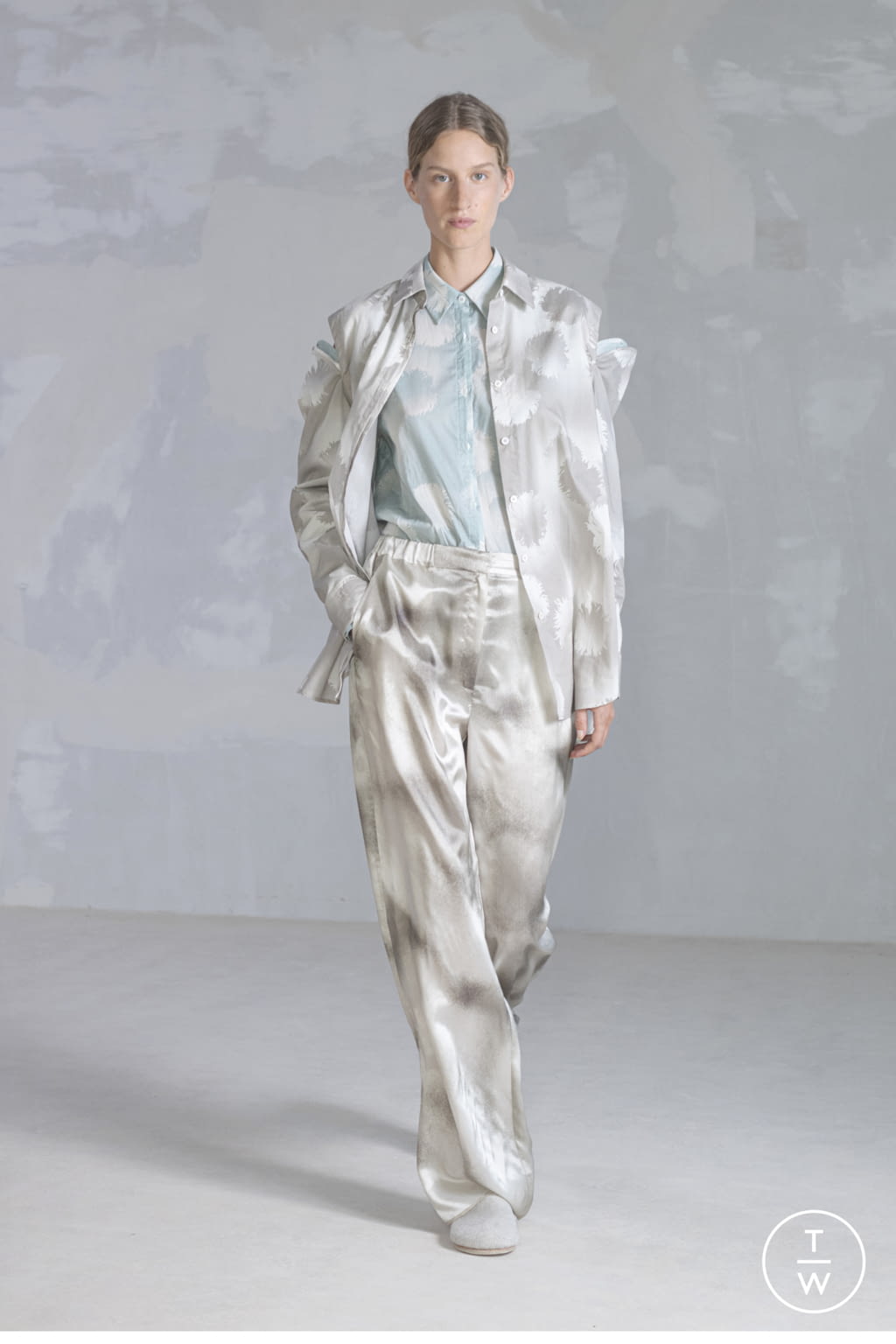 Fashion Week Paris Spring/Summer 2022 look 31 from the Nehera collection 女装