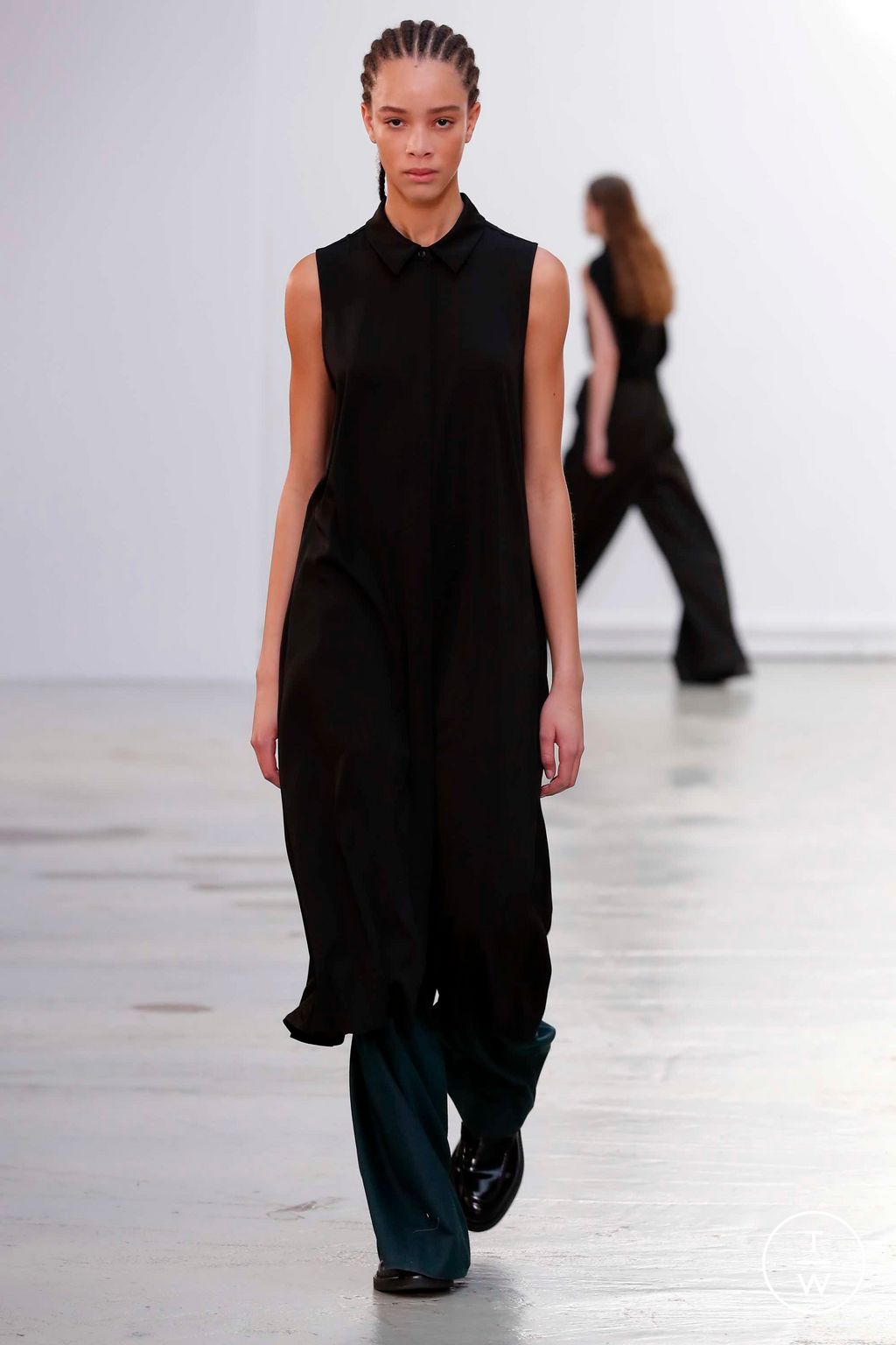 Fashion Week Paris Fall/Winter 2023 look 13 from the Nehera collection 女装