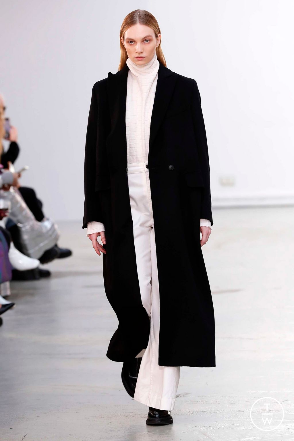 Fashion Week Paris Fall/Winter 2023 look 22 from the Nehera collection womenswear