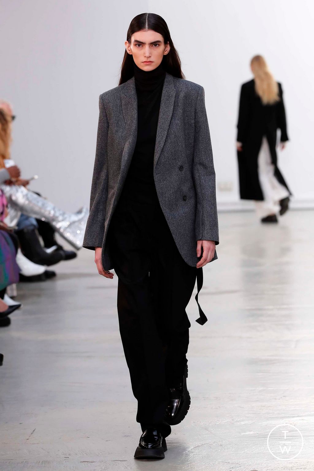 Fashion Week Paris Fall/Winter 2023 look 24 from the Nehera collection womenswear
