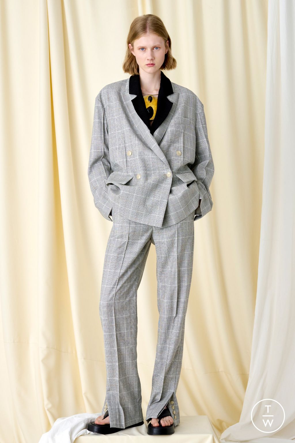 Fashion Week Paris Resort 2024 look 9 from the Nehera collection womenswear