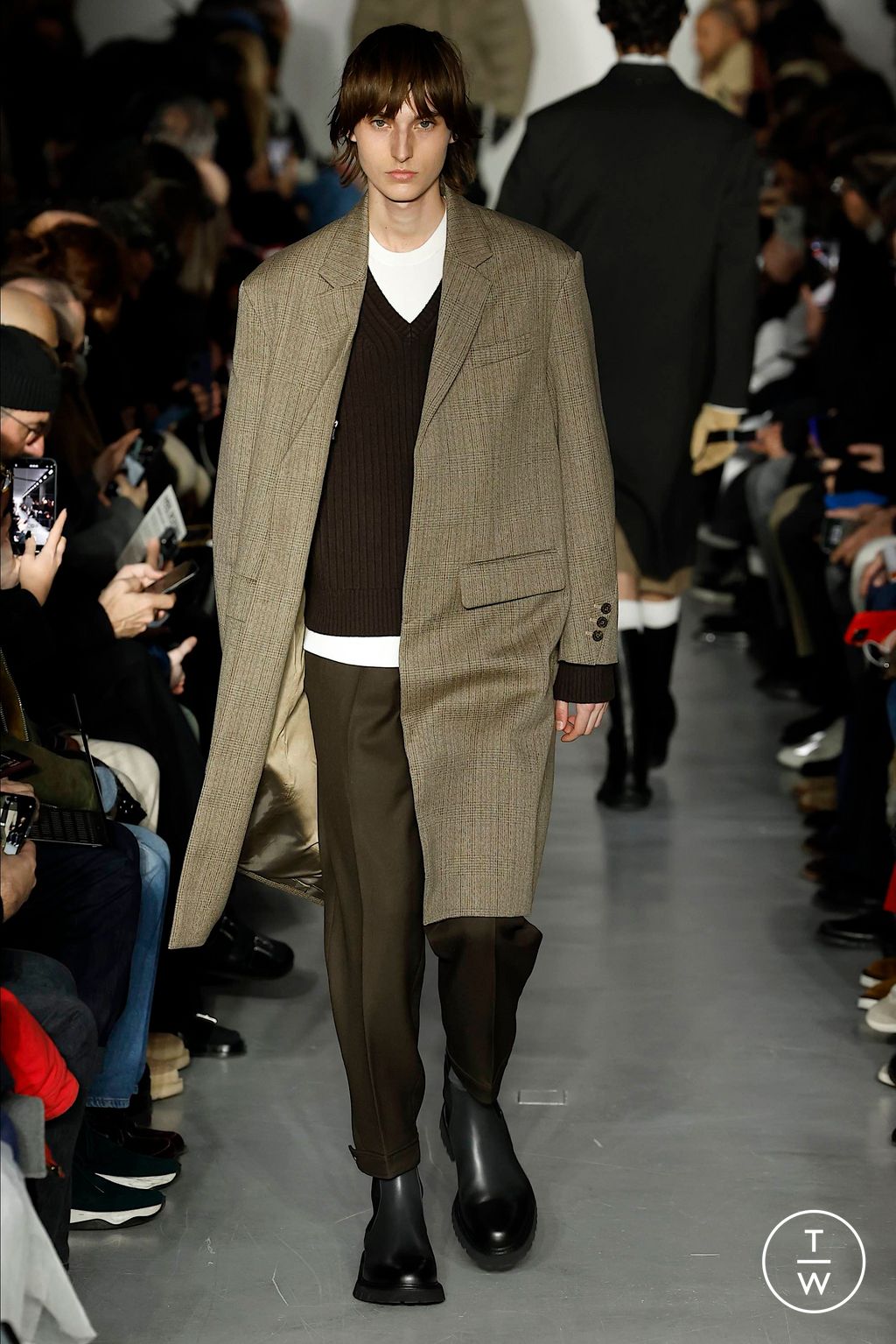 Fashion Week Milan Fall/Winter 2024 look 4 de la collection Neil Barrett menswear