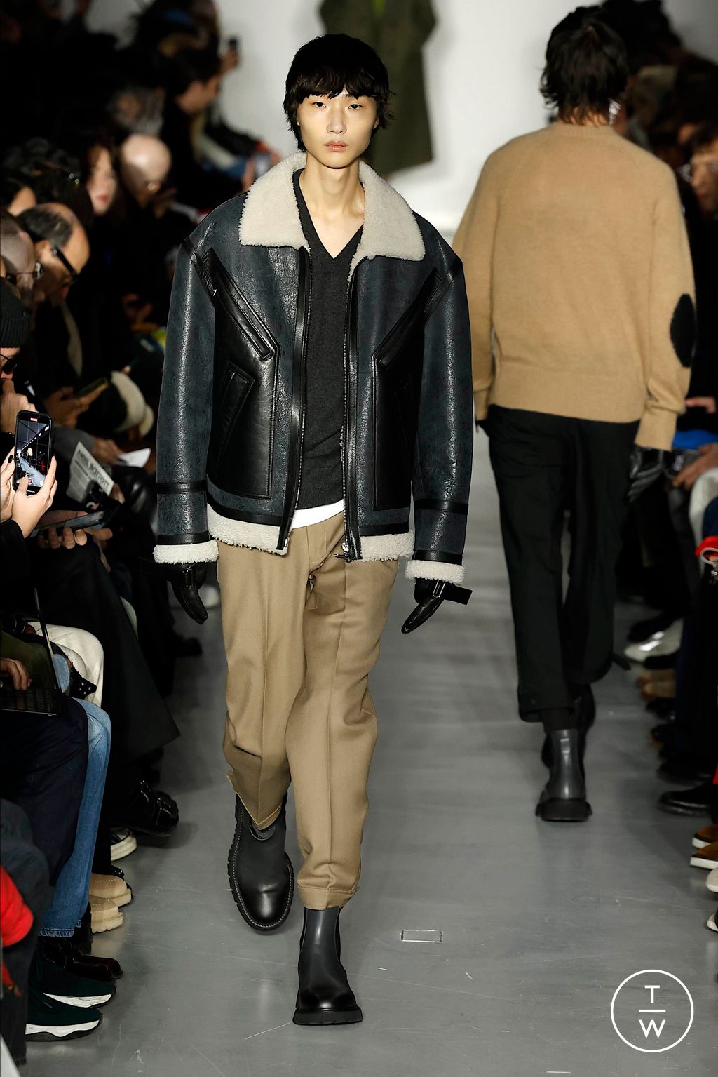 Fashion Week Milan Fall/Winter 2024 look 7 de la collection Neil Barrett menswear