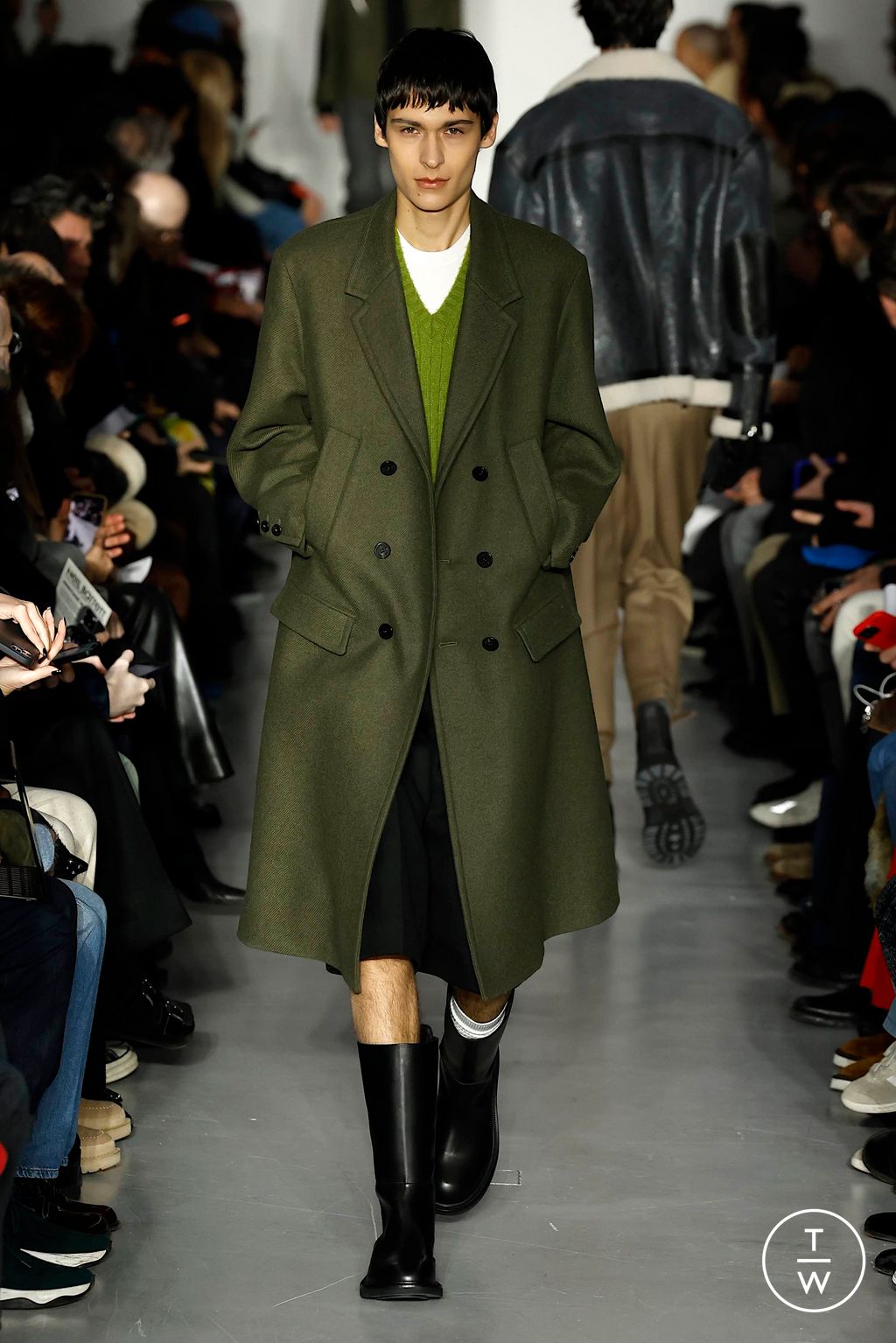 Fashion Week Milan Fall/Winter 2024 look 8 from the Neil Barrett collection menswear