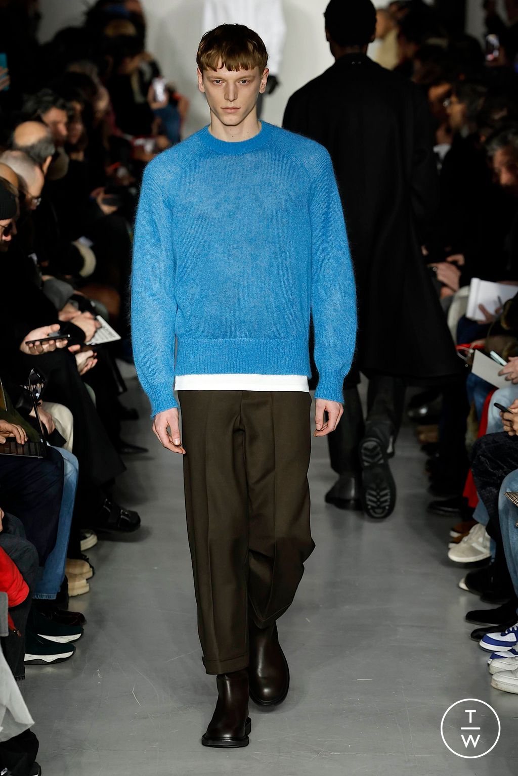 Fashion Week Milan Fall/Winter 2024 look 13 from the Neil Barrett collection 男装