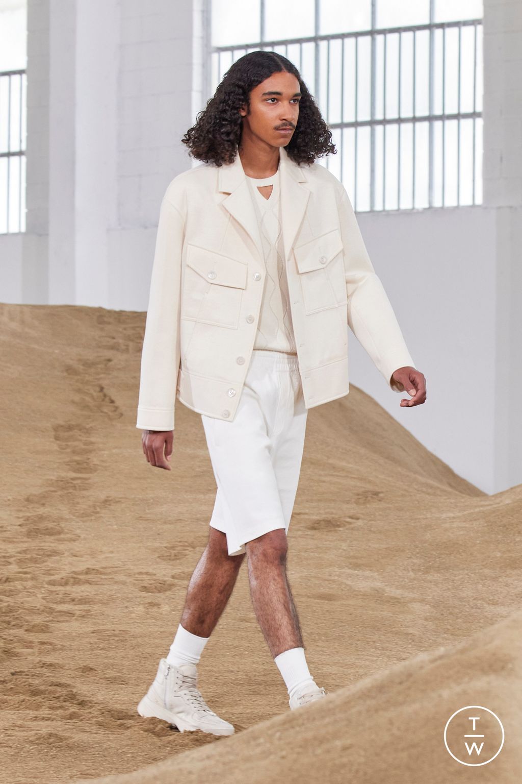 Fashion Week Milan Spring/Summer 2023 look 3 from the Neil Barrett collection menswear