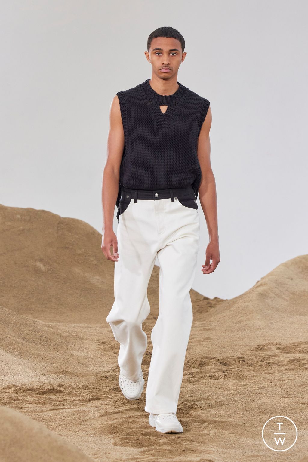 Fashion Week Milan Spring/Summer 2023 look 10 from the Neil Barrett collection menswear