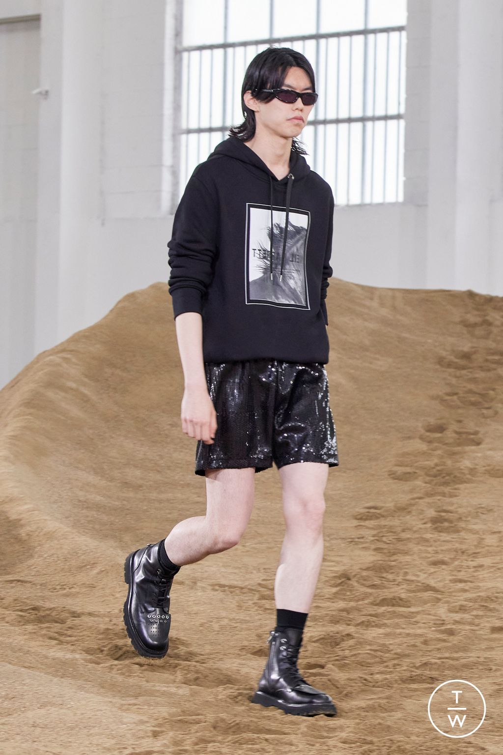 Fashion Week Milan Spring/Summer 2023 look 14 from the Neil Barrett collection menswear