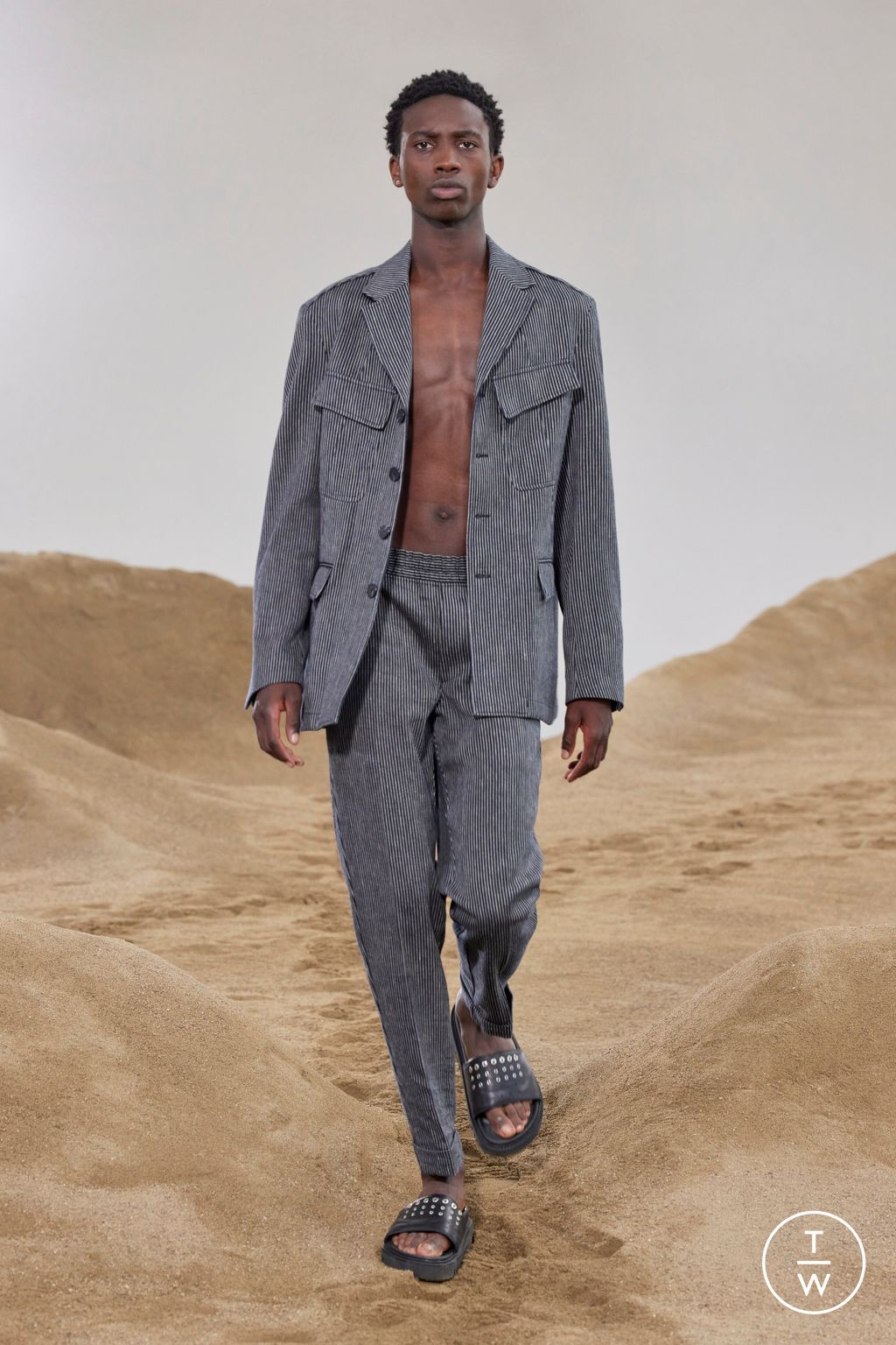 Fashion Week Milan Spring/Summer 2023 look 23 from the Neil Barrett collection 男装