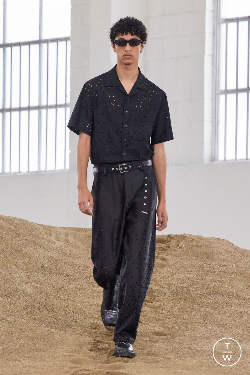 Fashion Week Milan Spring/Summer 2023 look 24 from the Neil Barrett collection menswear