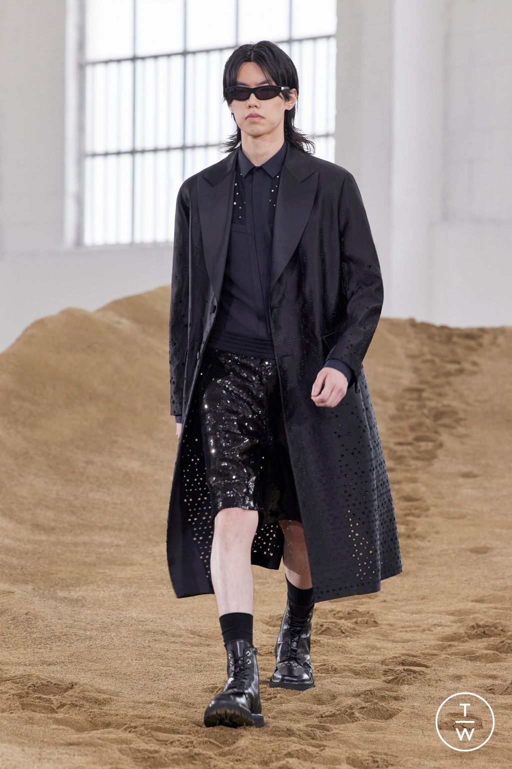 Fashion Week Milan Spring/Summer 2023 look 25 from the Neil Barrett collection menswear