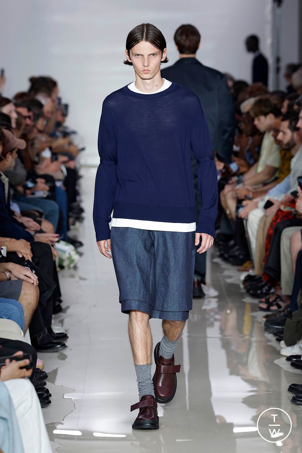 Fashion Week Milan Spring-Summer 2025 look 2 de la collection Neil Barrett menswear