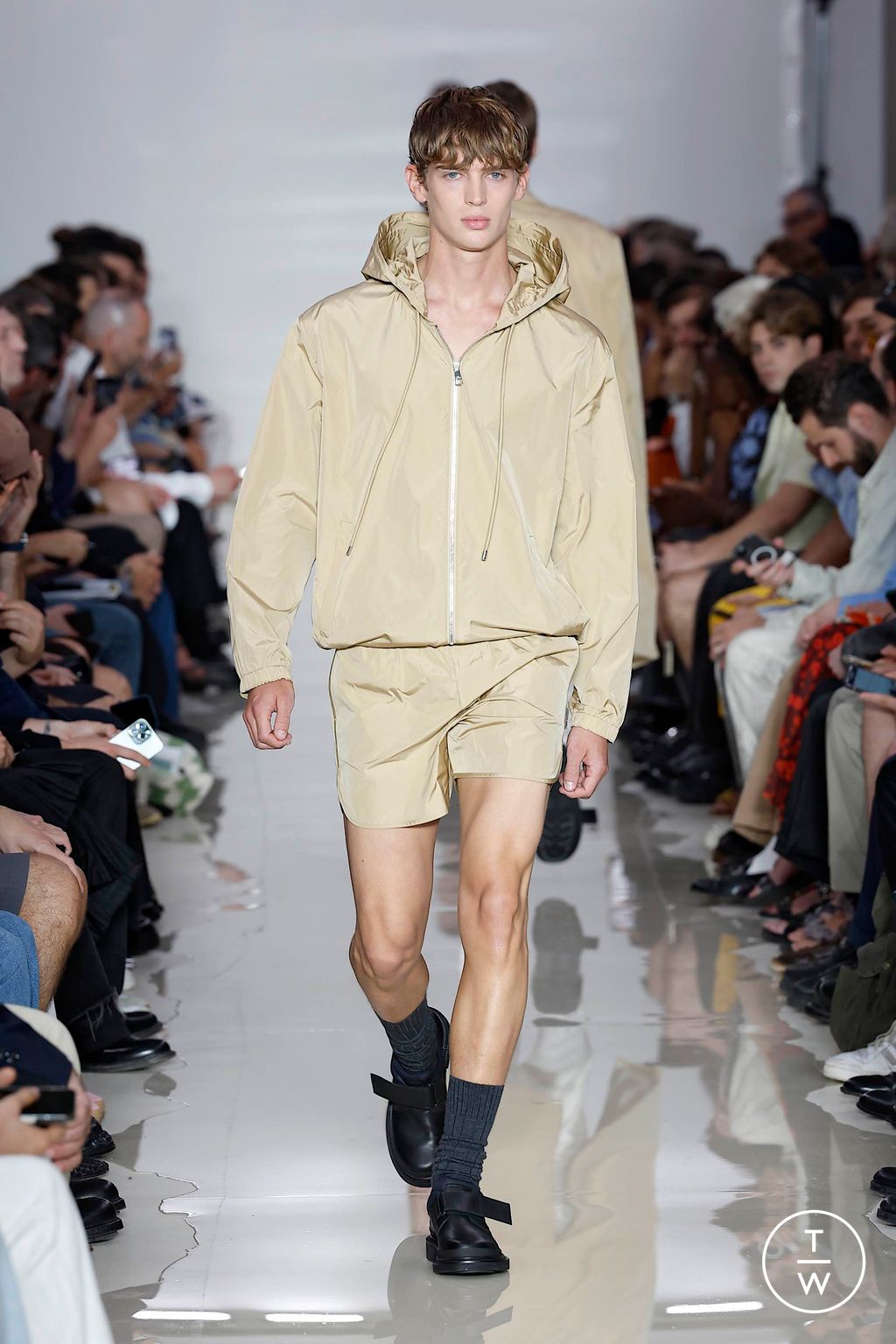 Fashion Week Milan Spring-Summer 2025 look 27 from the Neil Barrett collection menswear