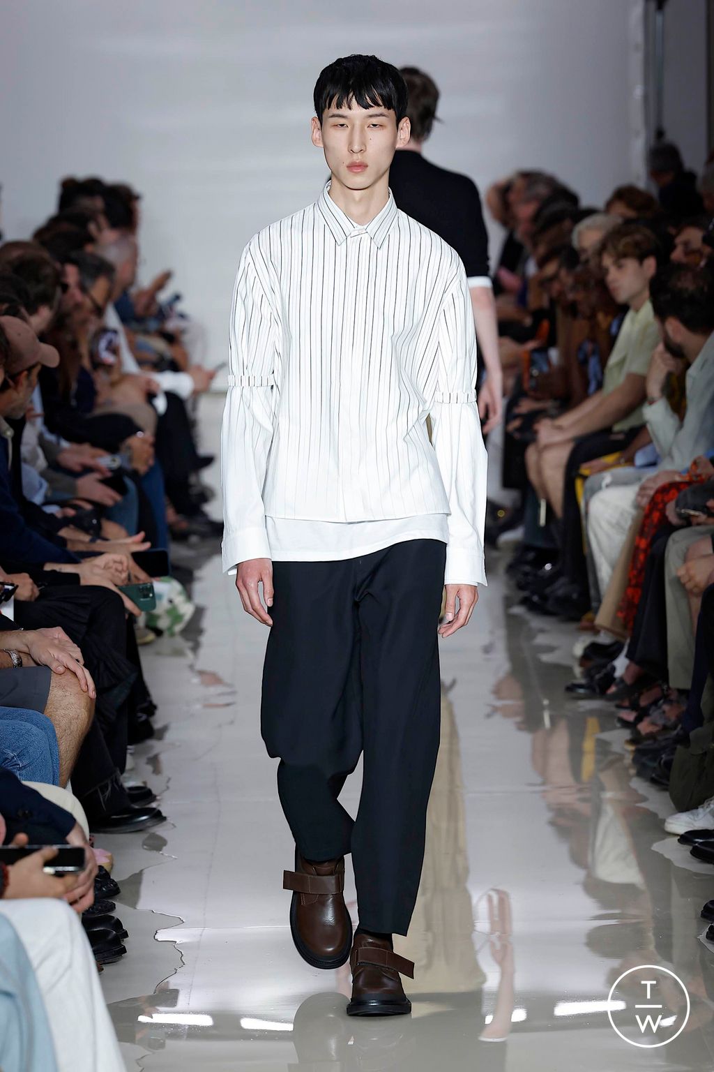 Fashion Week Milan Spring-Summer 2025 look 29 from the Neil Barrett collection menswear