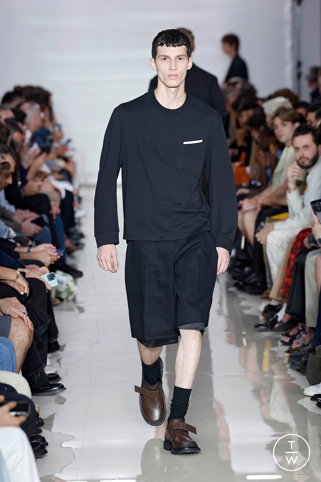Fashion Week Milan Spring-Summer 2025 look 31 from the Neil Barrett collection menswear