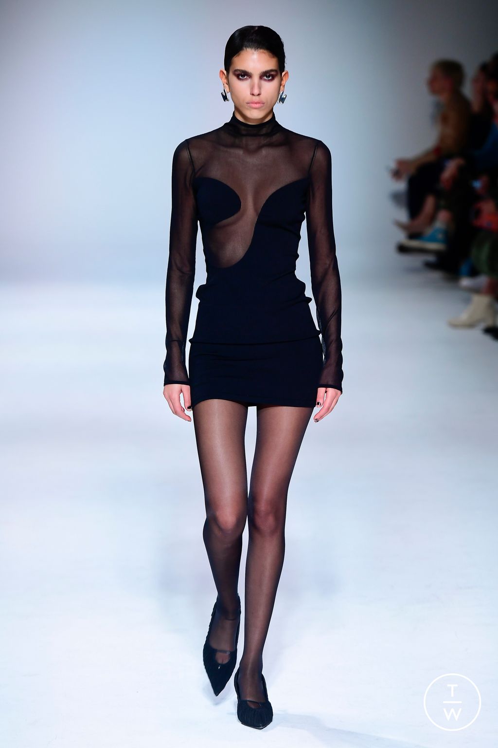 Fashion Week London Fall/Winter 2023 look 10 from the Nensi Dojaka collection womenswear