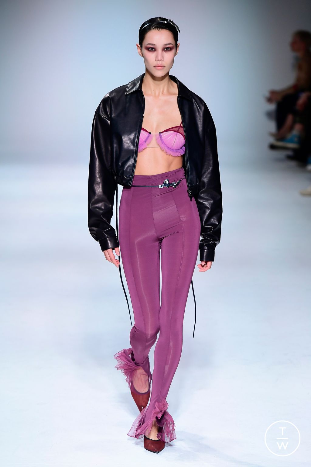 Fashion Week London Fall/Winter 2023 look 11 from the Nensi Dojaka collection 女装